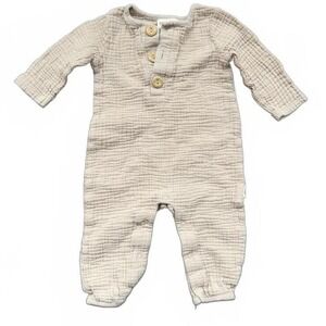 Rabbit + Bear Romper Tan Double Gauze Muslin‎ Henley 6-9M